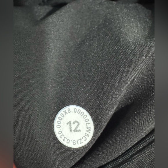 Lululemon Black City Sleek 5 Pocket 7/8 Pant Womens Size 12 - Picture 5 of 5